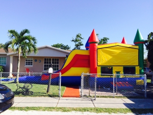 2 in 1 bounce house